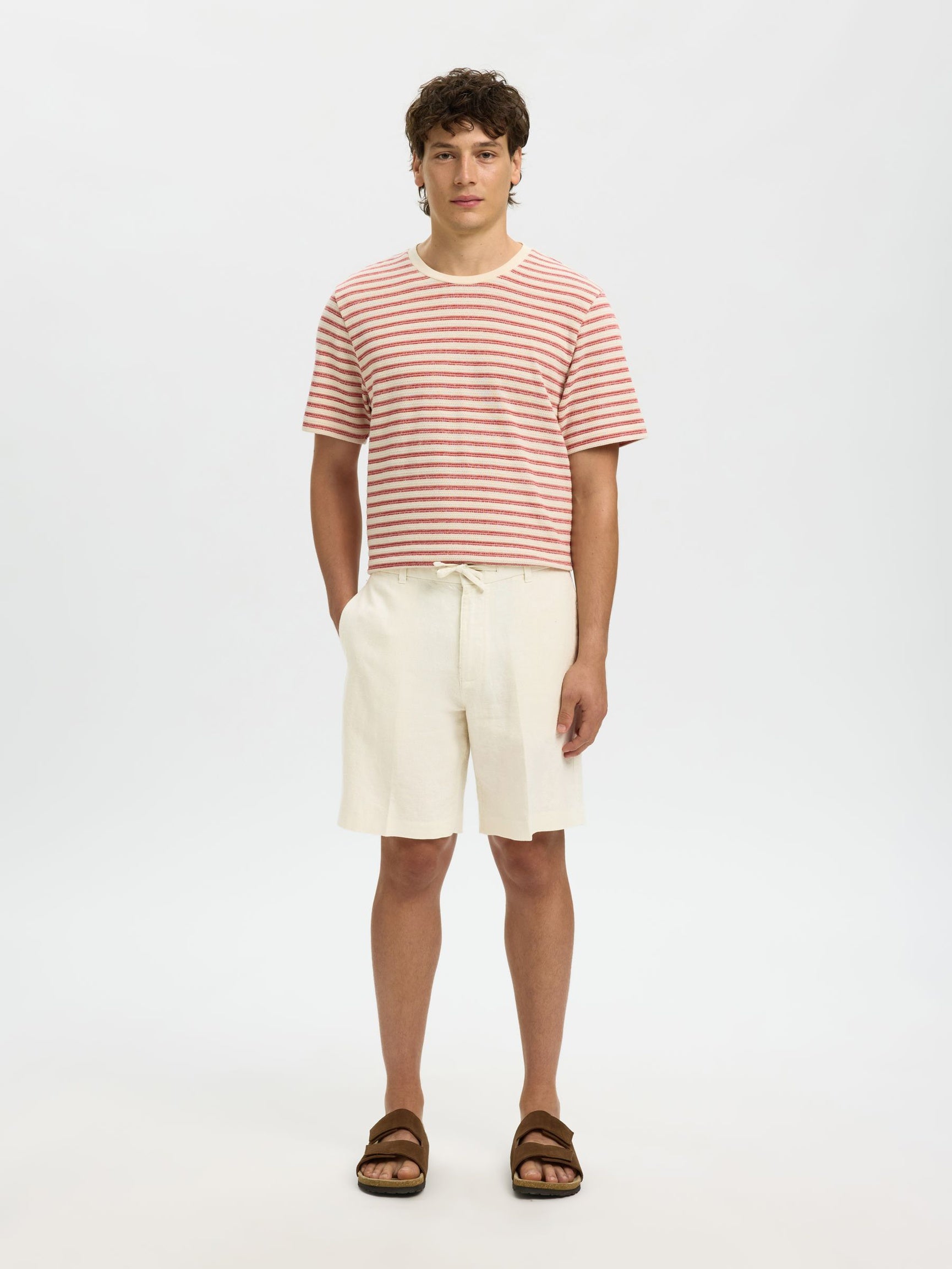 REGULAR FIT LINEN-BLEND SHORTS - CLOUD DANCER