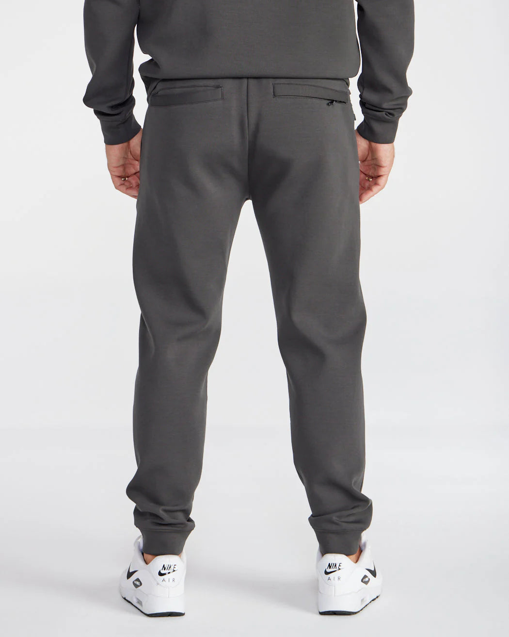 Roamknit Jogger - Dark Charcoal