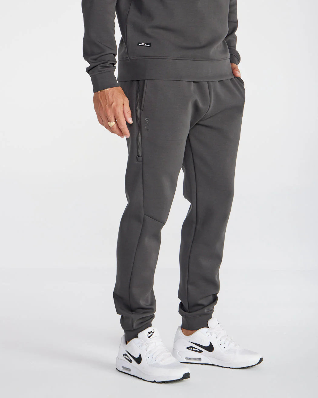 Roamknit Jogger - Dark Charcoal