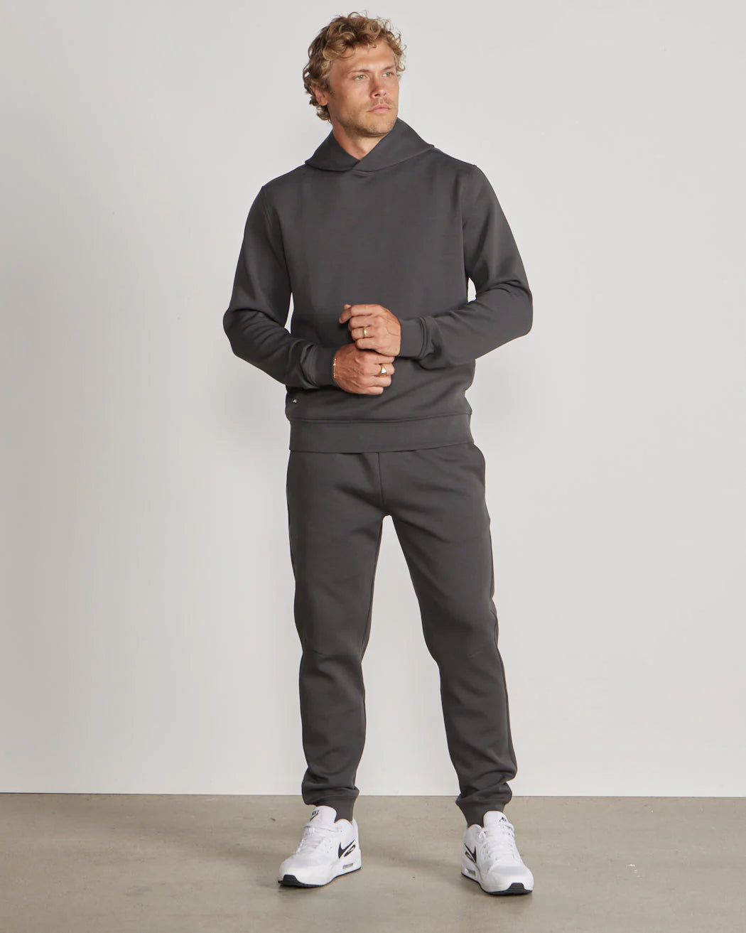 Roamknit Jogger - Dark Charcoal