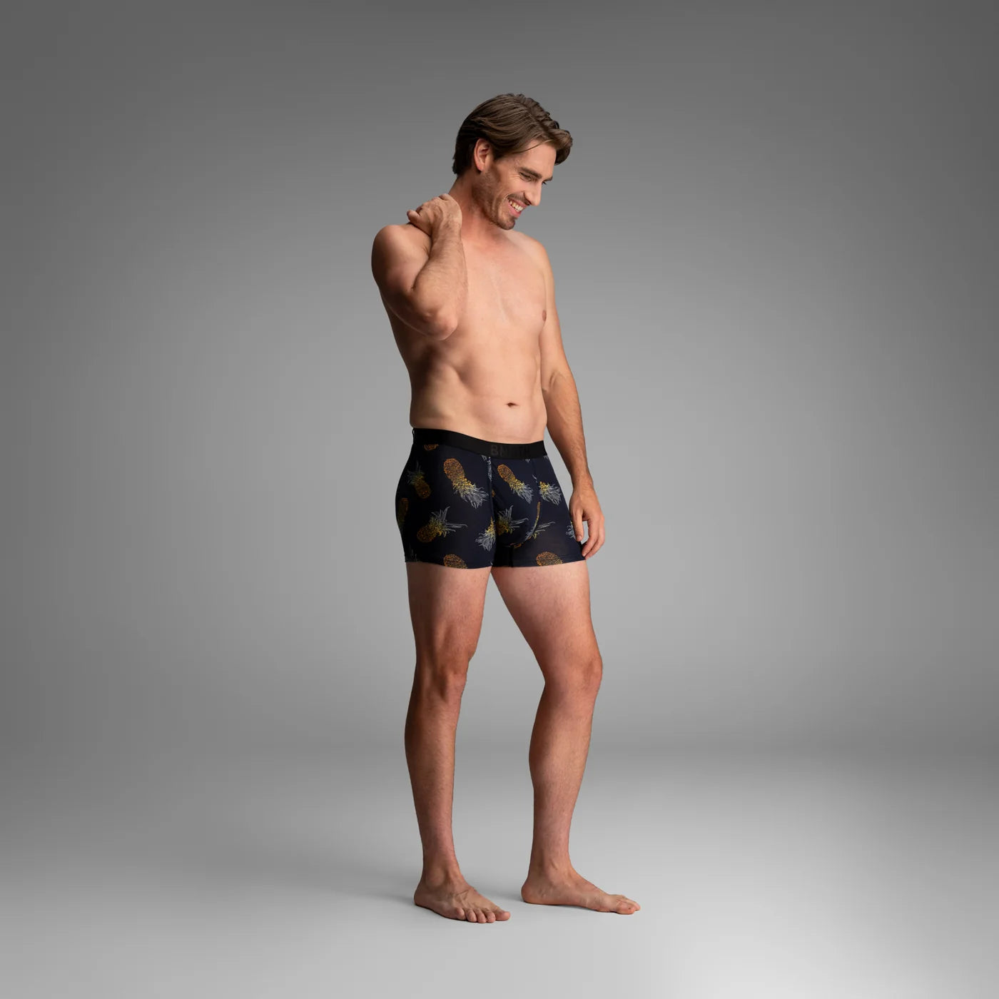 Classic Icon Trunk  Pineapple Ombre - Black