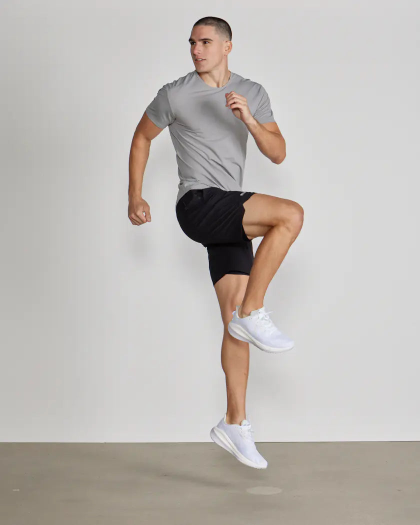 The BIOS Short Linerless - Black 7"