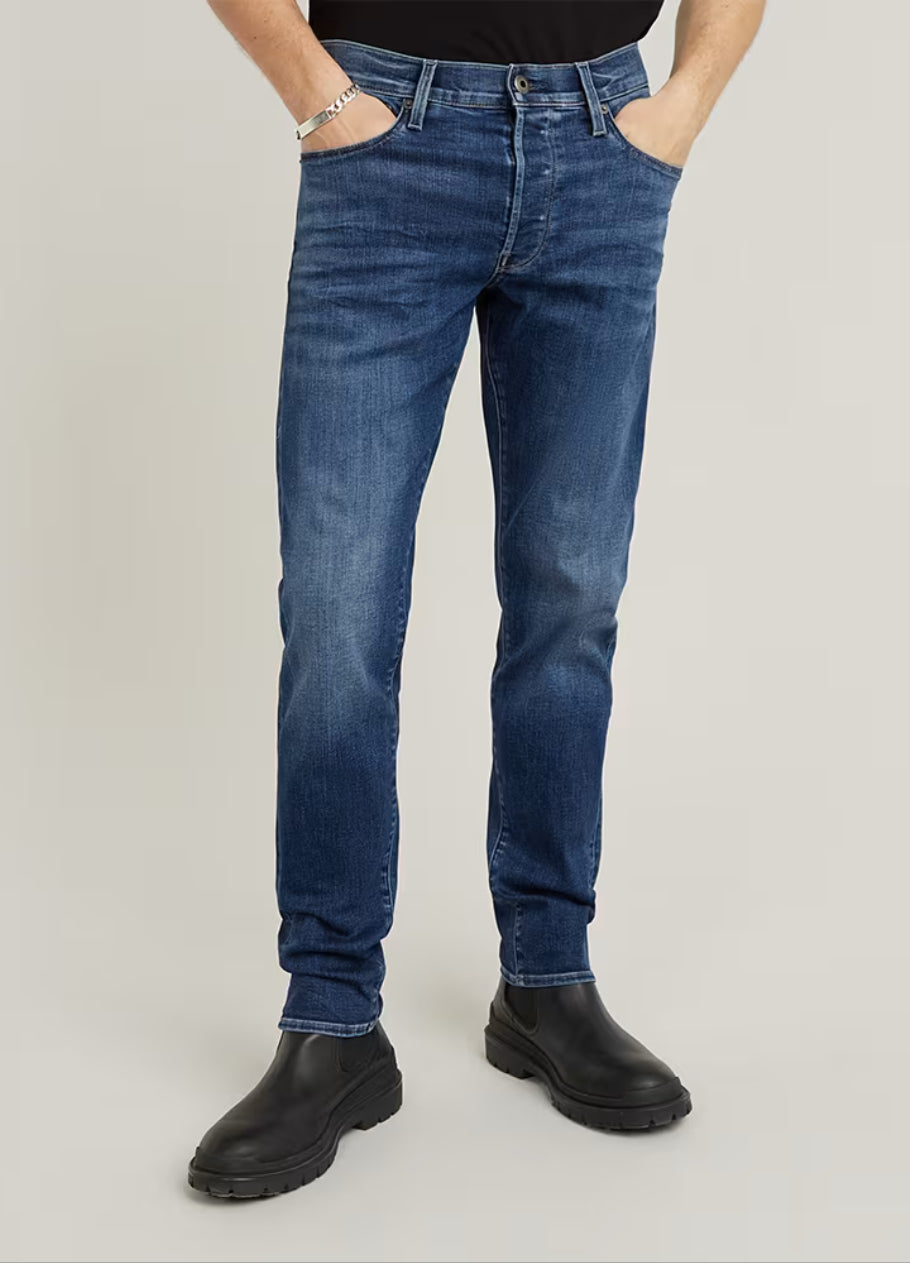 3301 SLIM JEANS - Medium Aged