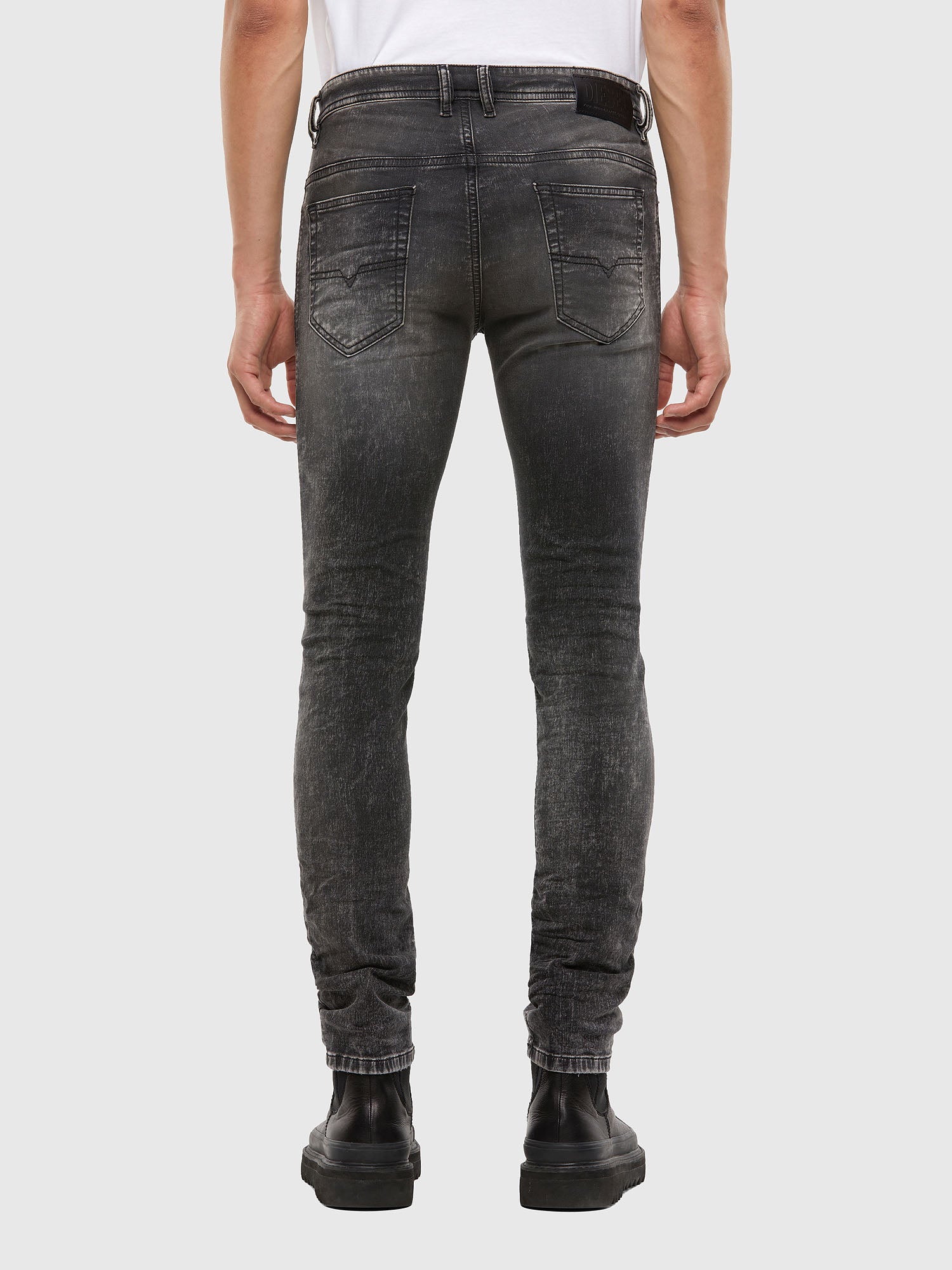 Diesel Men's jeans online Vancouver | Mango's fashion boutique